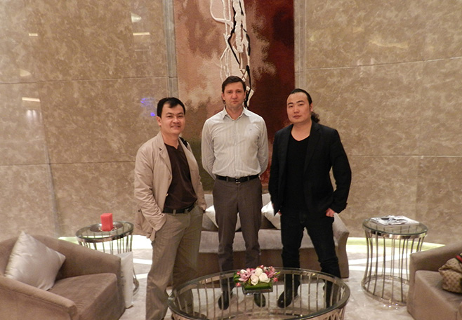 6新聞-17李華清設(shè)計(jì)總裁與新加坡負(fù)責(zé)人會見俄羅斯羅塞爾公司_18